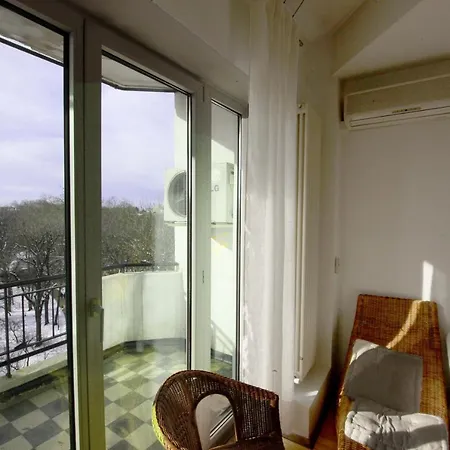 Park View Apartment